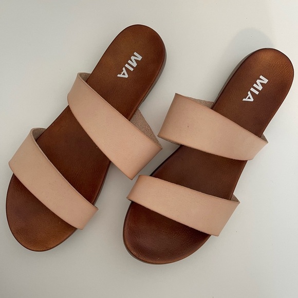 MIA Paulina Sandals - Picture 2 of 3